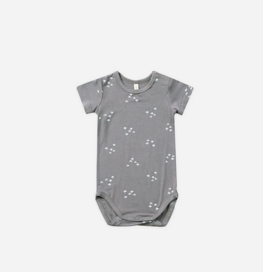 QUINCY MAE BAMBOO SHORT SLEEVE BODY SUIT - FLOCK