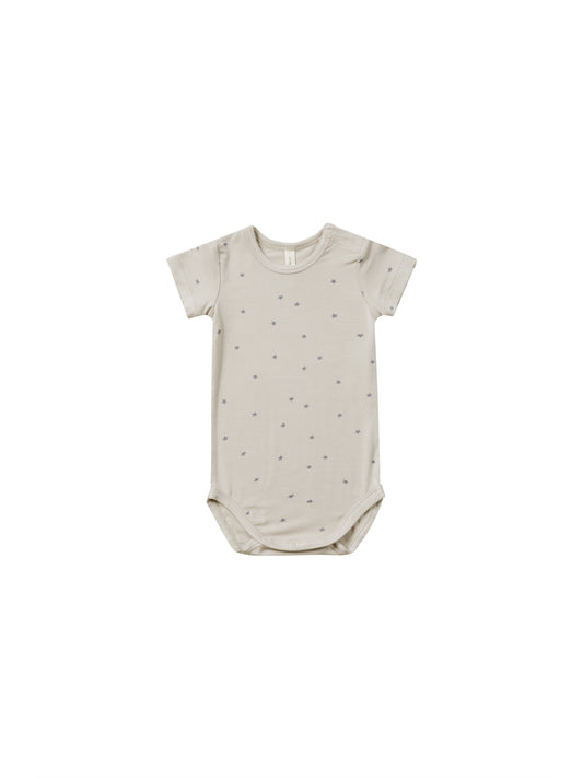 QUINCY MAE BAMBOO SHORT SLEEVE BODY SUIT - STARS
