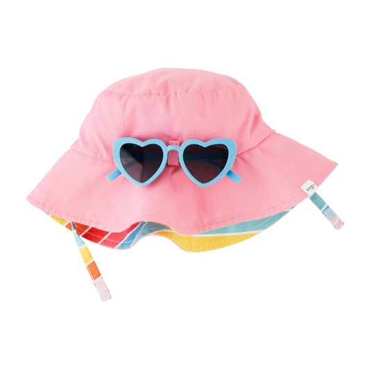 PINK HAT AND SUNGLASSES