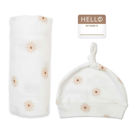 HELLO WORLD HAT AND SWADDLE SET DAISIES